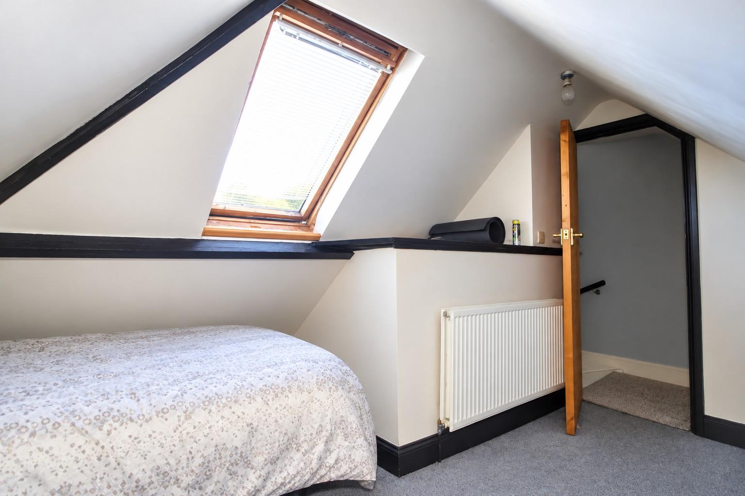 Thicket Road, Tilehurst, Reading